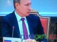 Как Янукович: Путин во время переговоров сломал ручку
